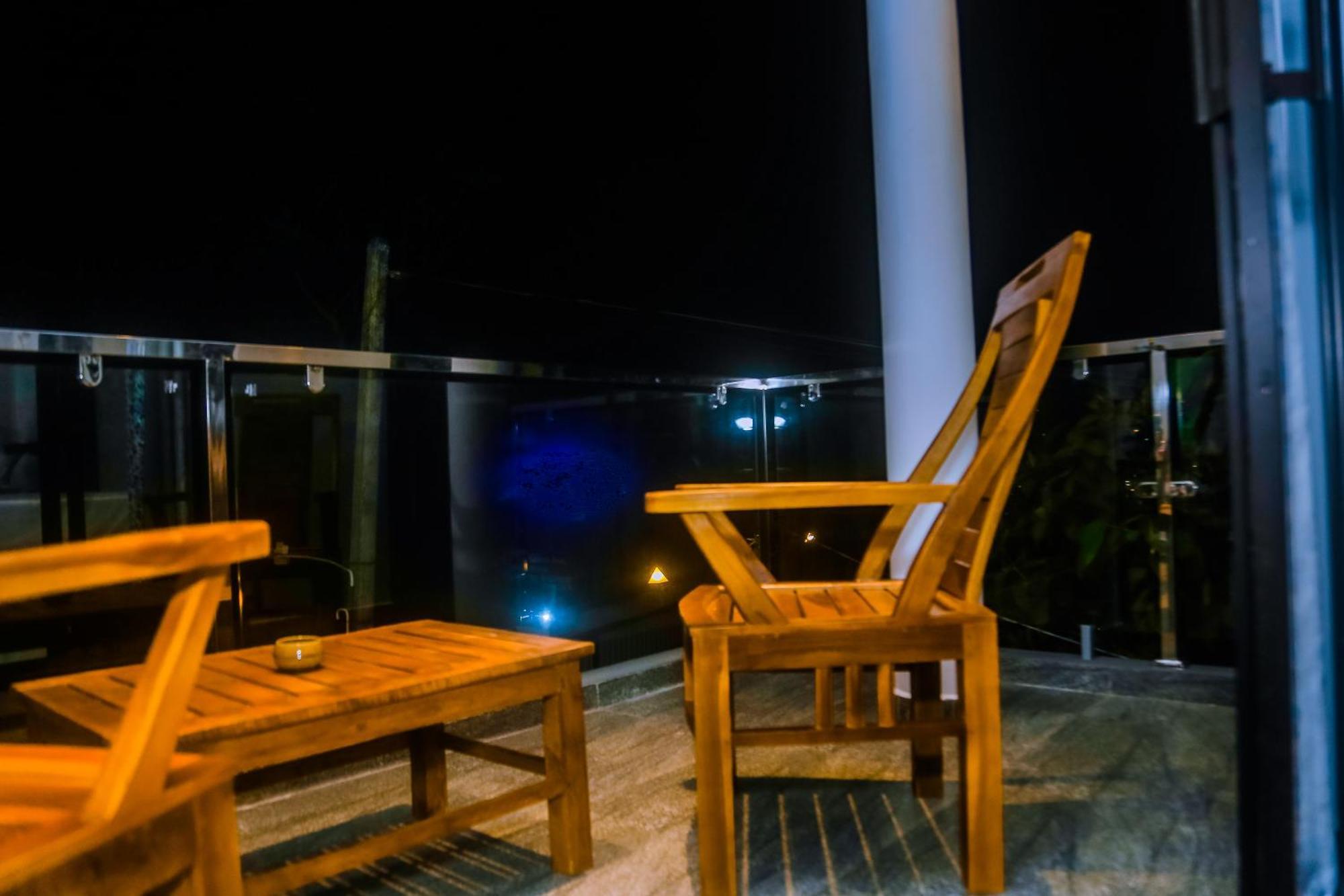 Mirissa Breeze Hotel Exterior photo